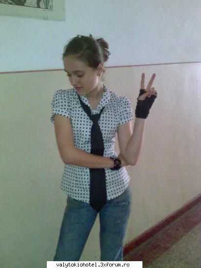 me............valentina - io zic ca bill ramane cand ne vede pe noi - prezentatzi-va