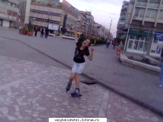me............valentina - asta e aseara, dar am cascat prea mult gura sa nu - prezentatzi-va