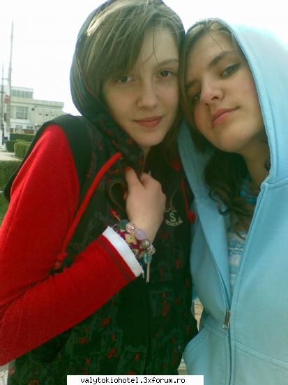me............valentina - acum dee-dee cu roxxy - poze cu prietenii vostri