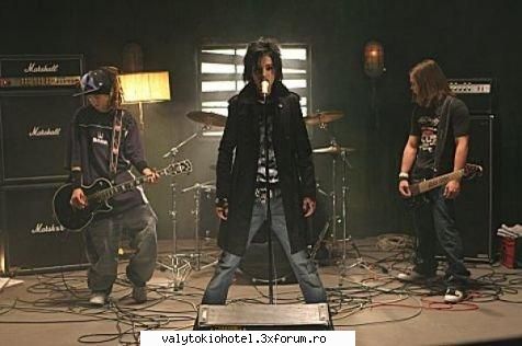 rette mich - mmmmm poi este cel de' al-III-lea clip dar la - TOKIO HOTEL