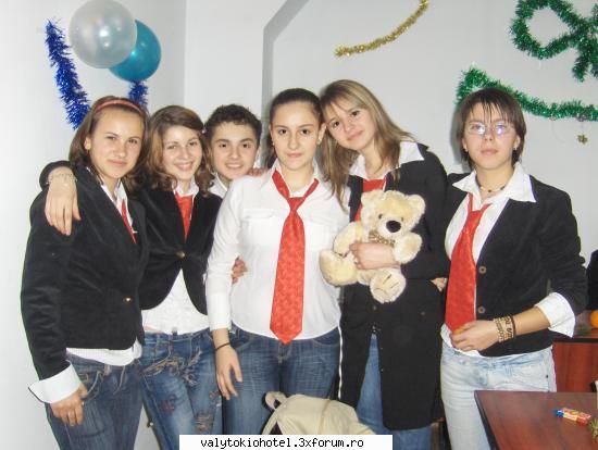 taniuki_u_ki_kiss.............me - unii din colegii mei (nu's fana rbd dar sunt - poze cu prietenii vostri