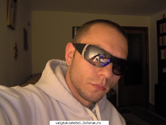 ...alex... cel mai bun prieten al meu si al lui valy